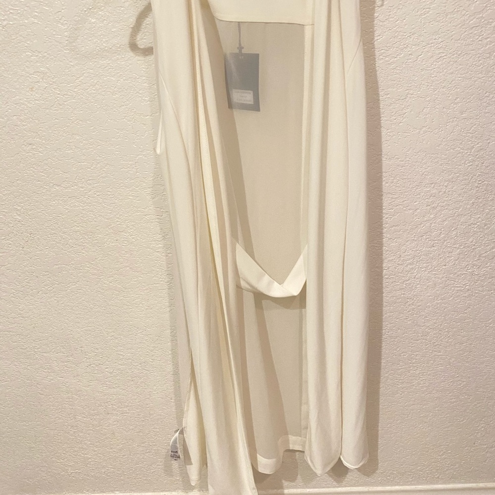 White vest